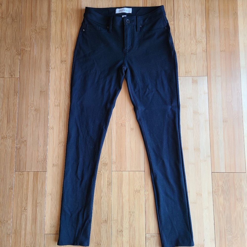 Calvin Klein Black Jeggings Size 2